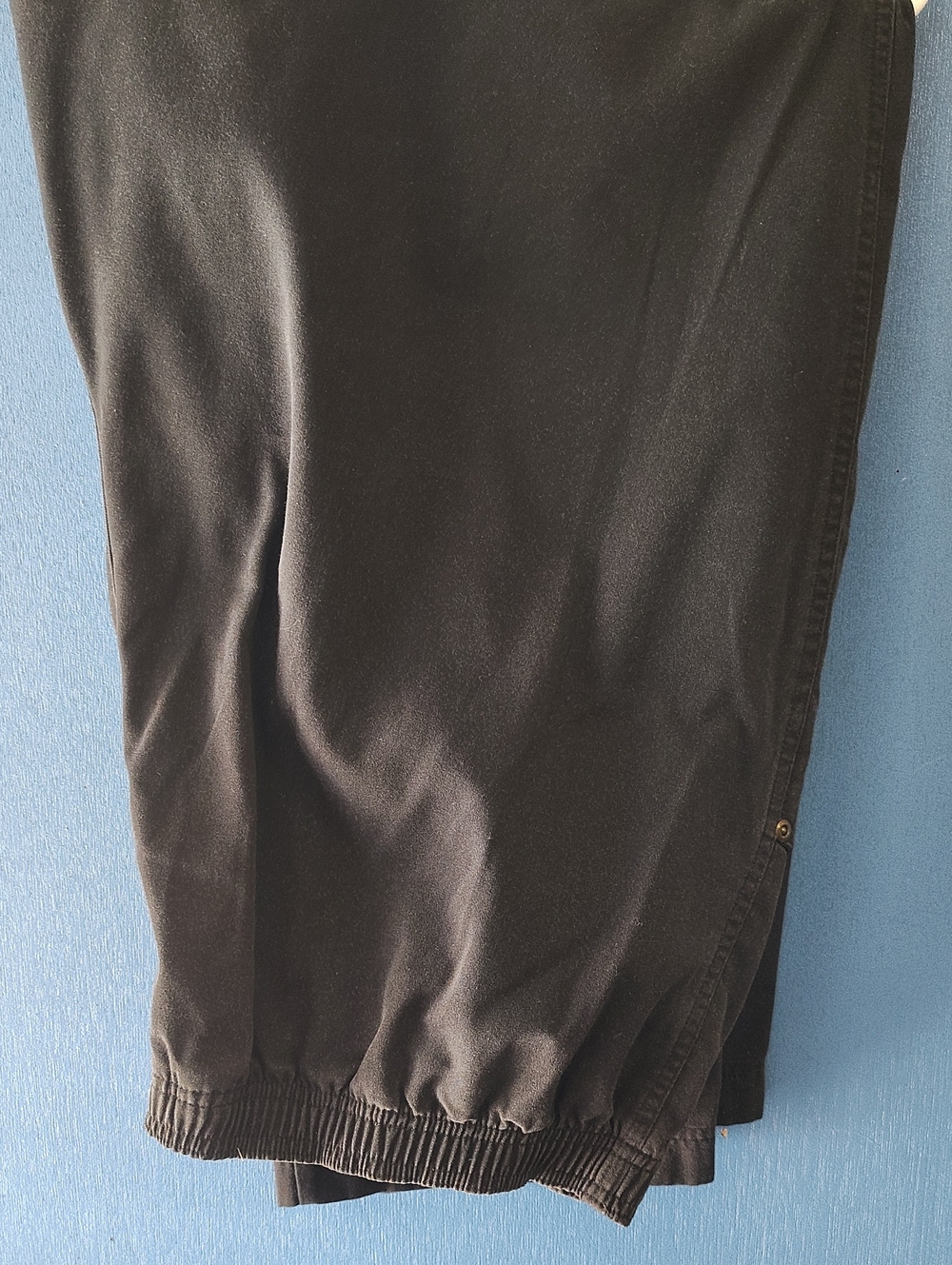 Studio Works Black Sweatpants with Elastic Cuffs